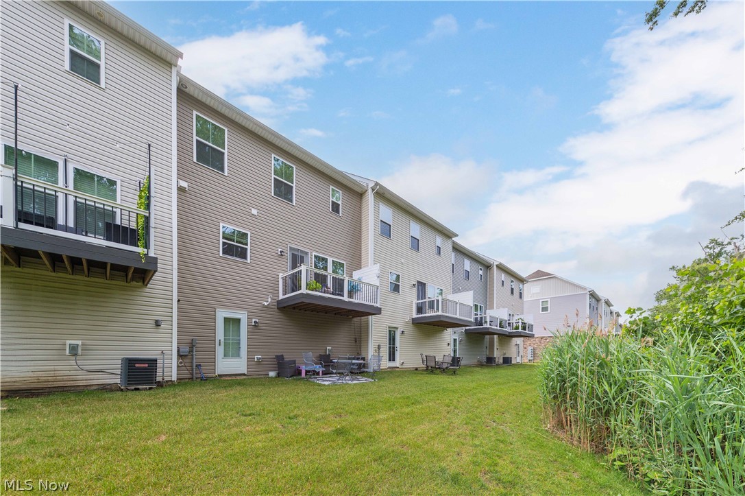 Concord Village #2 Condos Ph 18 - Residential