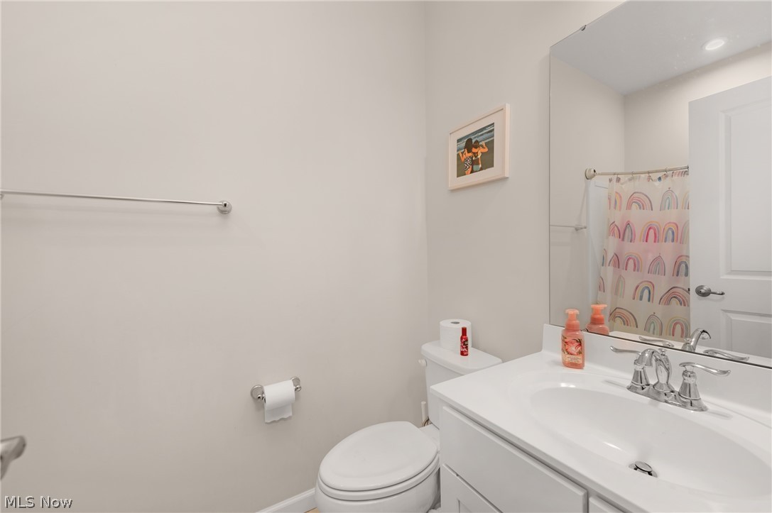 Concord Village #2 Condos Ph 18 - Residential