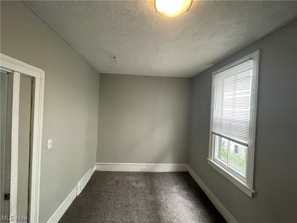 Elwell & Marvins - Residential Lease