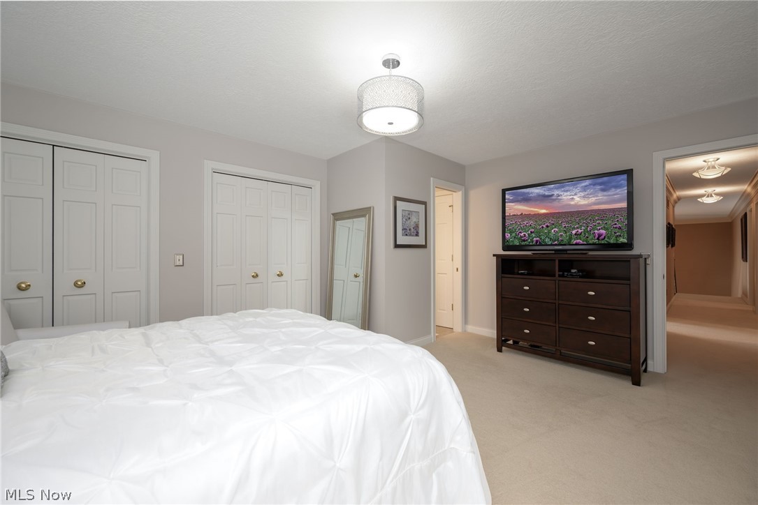 Nobles Pond - Residential