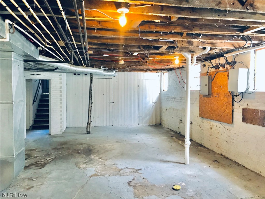 Gordon Square - Residential Income