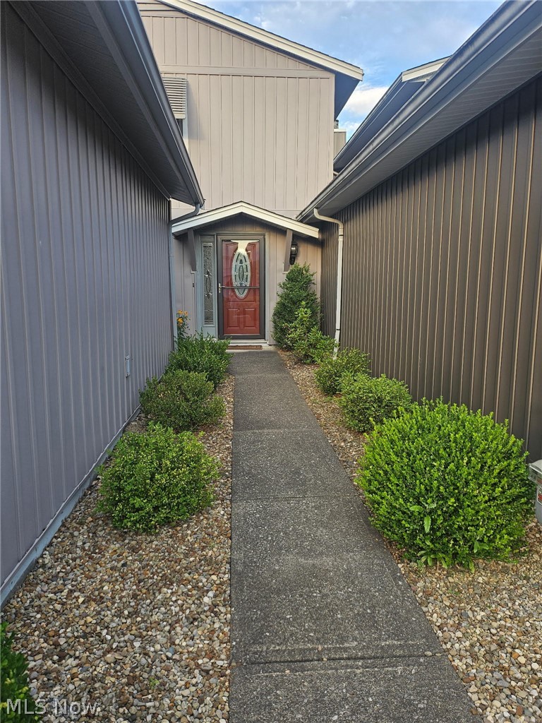 Co-Moor Twnhse Idlewood S Condo - Residential
