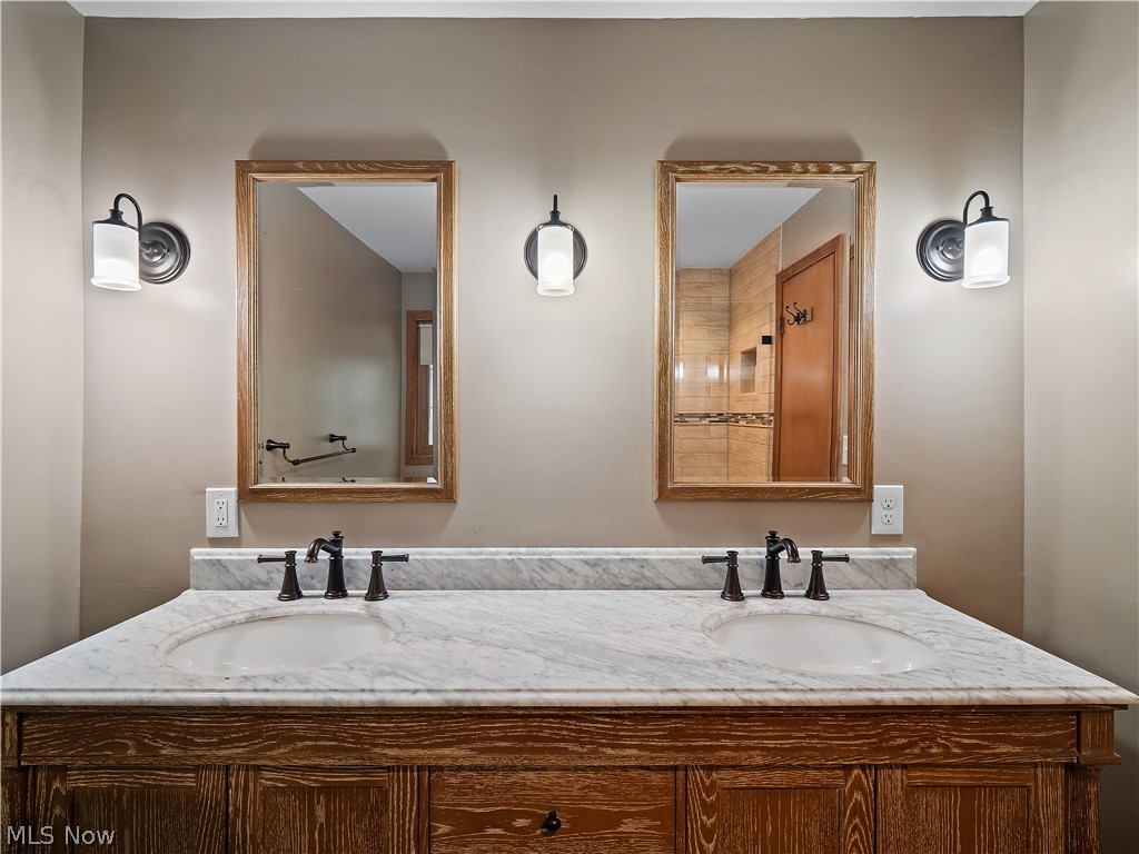 Hemlock Hill Dev - Residential