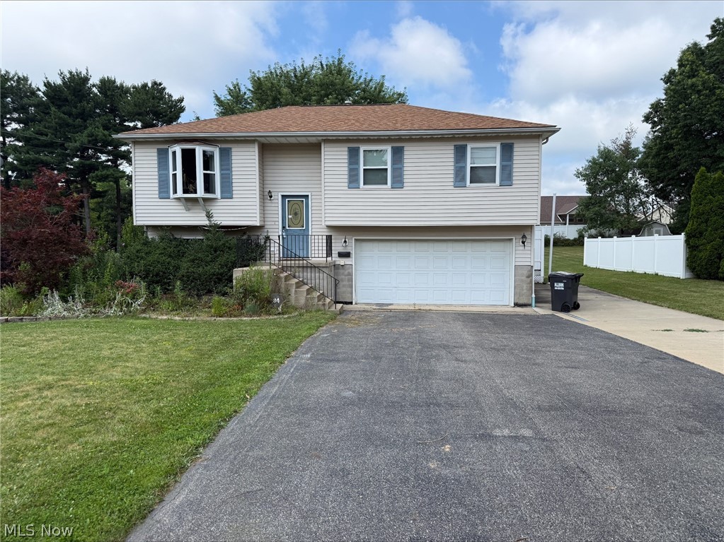 This is an ONLINE ONLY foreclosure sale. There are NO SHOWINGS. Deposit due by wire transfer within 48 upon conclusion. Funding must take place within 30 days of confirmation of sale. 5% Buyer’s Premium shall apply. Subject to postponement and cancellation. Full terms and conditions at online registration.