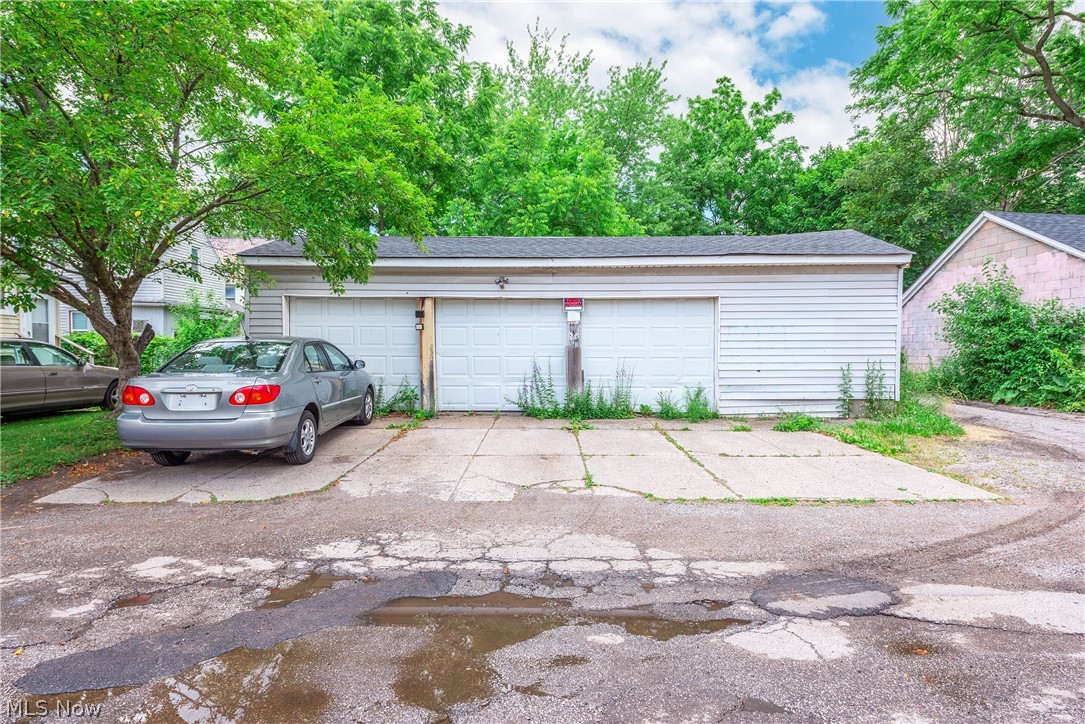 Hoyt - Residential Income