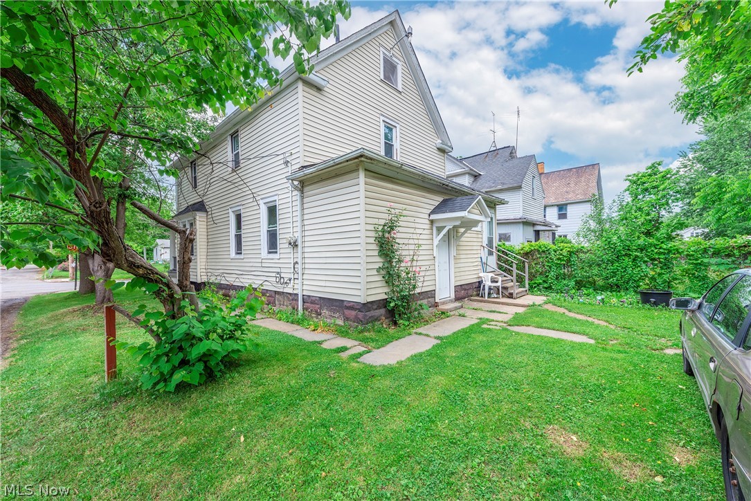 Hoyt - Residential Income