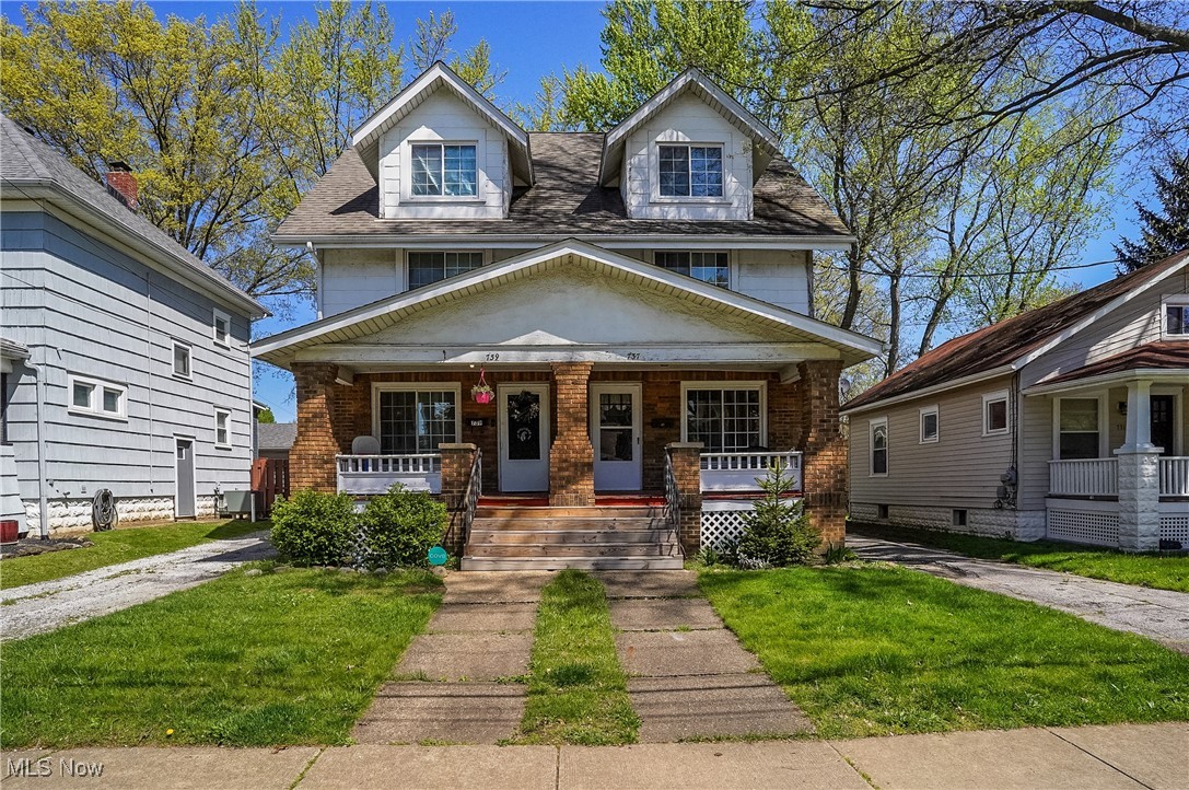 Great opportunity to purchase a duplex with charm.  Spacious living, dining and bedrooms with two bedrooms and 1 full bath.  The finished attics are usable and are labeled "bonus" room.  Private basements and separate driveways lead to a 2 car garage.
Long term tenants on both sides have month to month leases.  Close to restaurants, shopping and the freeway.