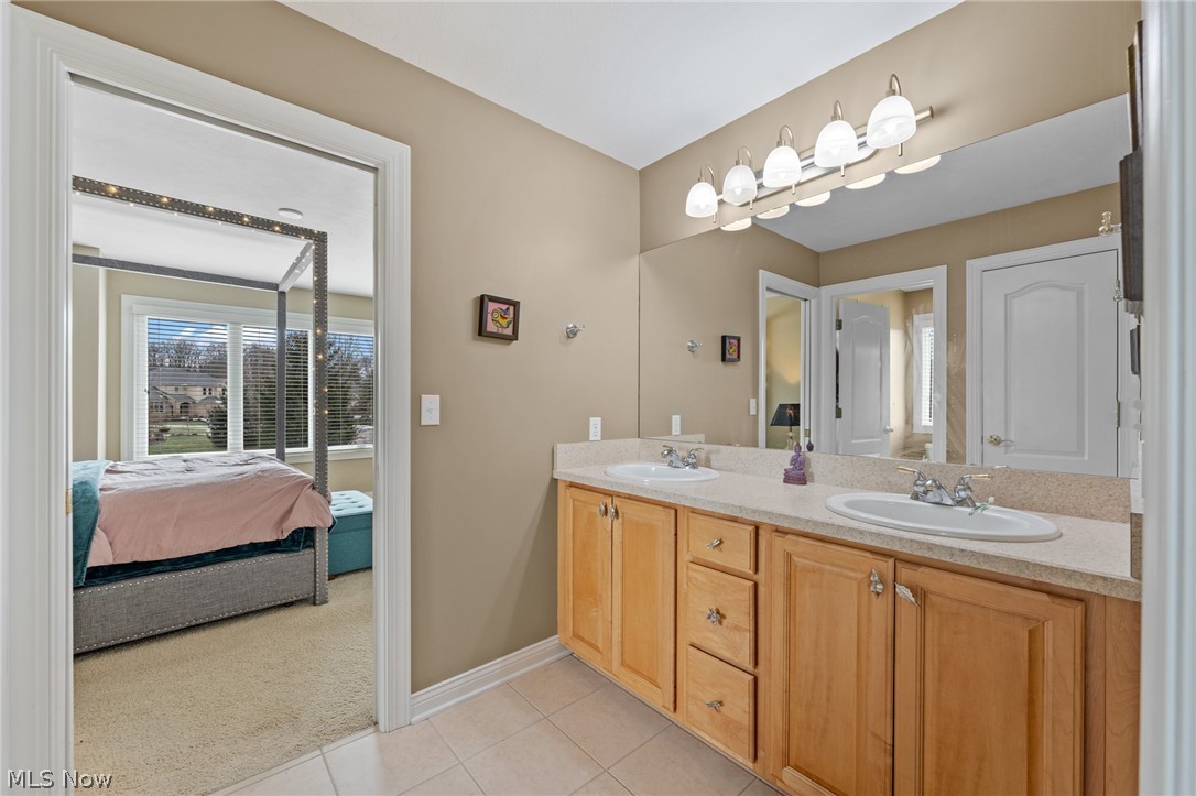 Clubside Manor Condo Ph 07 - Residential
