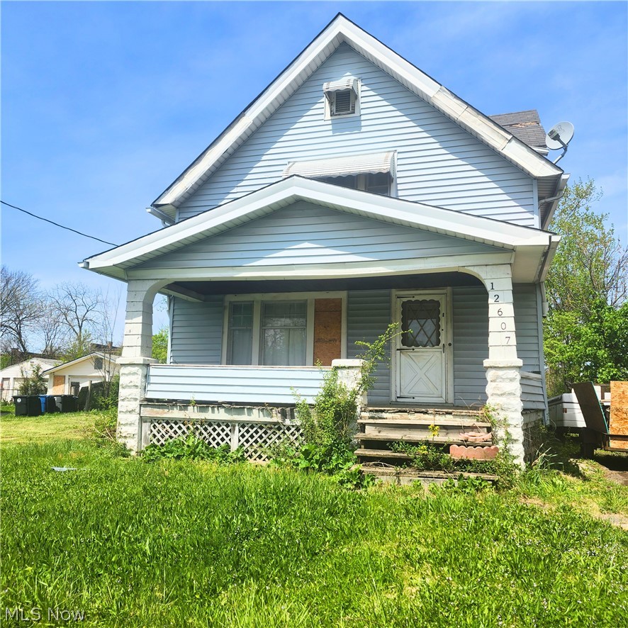 Investor alert! A two-story colonial investment with nearly 1,600 sq ft of potential with this spacious 3-bedroom, 2-full baths, property built in 1922 with vintage architectural details ready for a rehab and your personal touch. This home offers a rare blend of historical charm and renovation-ready flexibility. With a full basement, to the large backyard with side entry off the driveway and off-street parking within the L A Kelly subdivision, this property is perfect for investors or handy buyers looking to bring it back to life. This home is priced to sell, and the owners will not make any repairs because it is being sold as-is. Cash or conventional buyers only. Due diligence Buyer to verify all information. Information not guaranteed.