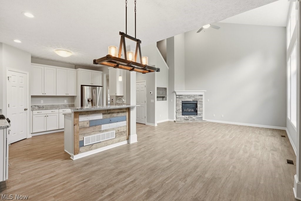 Lake Medina Clstr Homes Sub Ph - Residential
