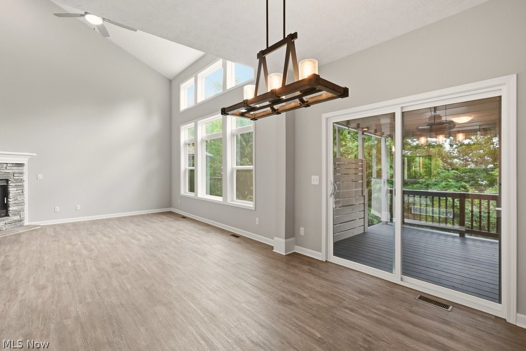 Lake Medina Clstr Homes Sub Ph - Residential