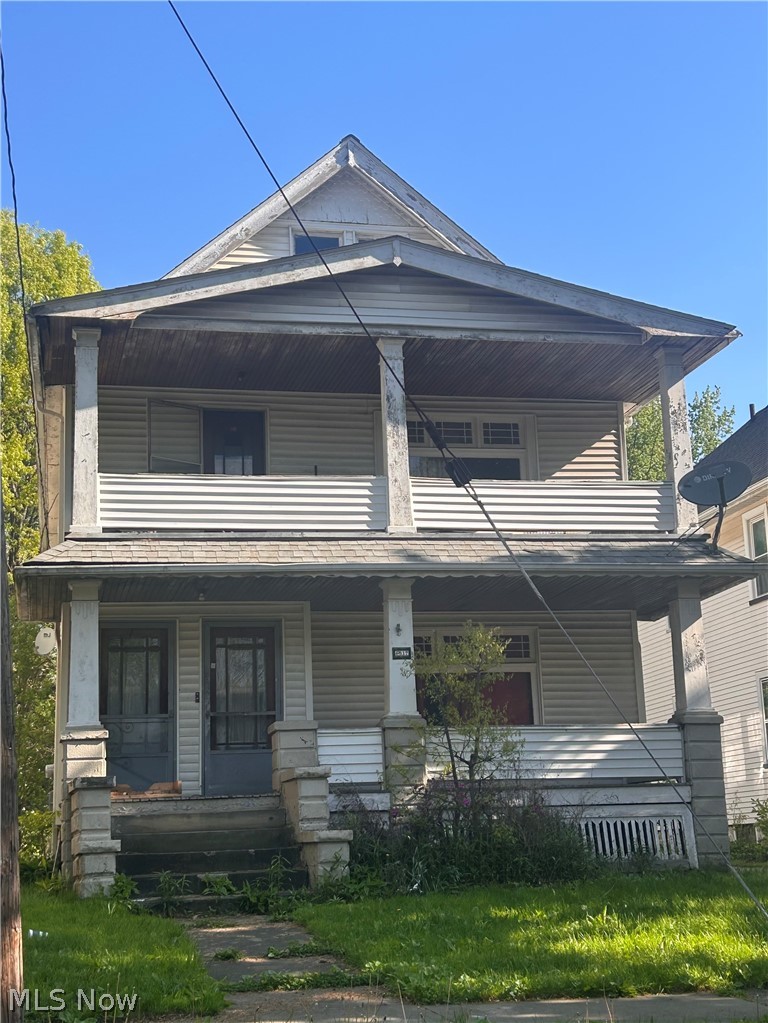 Excellent investment opportunity! Current tenant is month to month/without a lease paying below market rent.