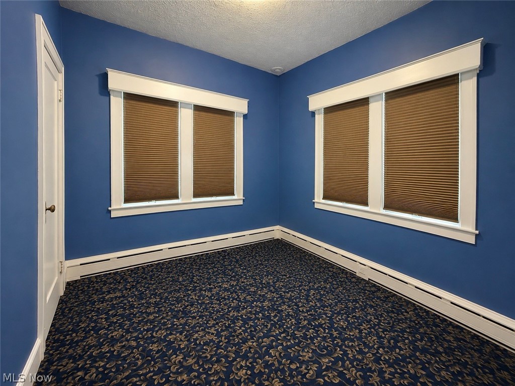 Warren Real Estate Companys - Residential