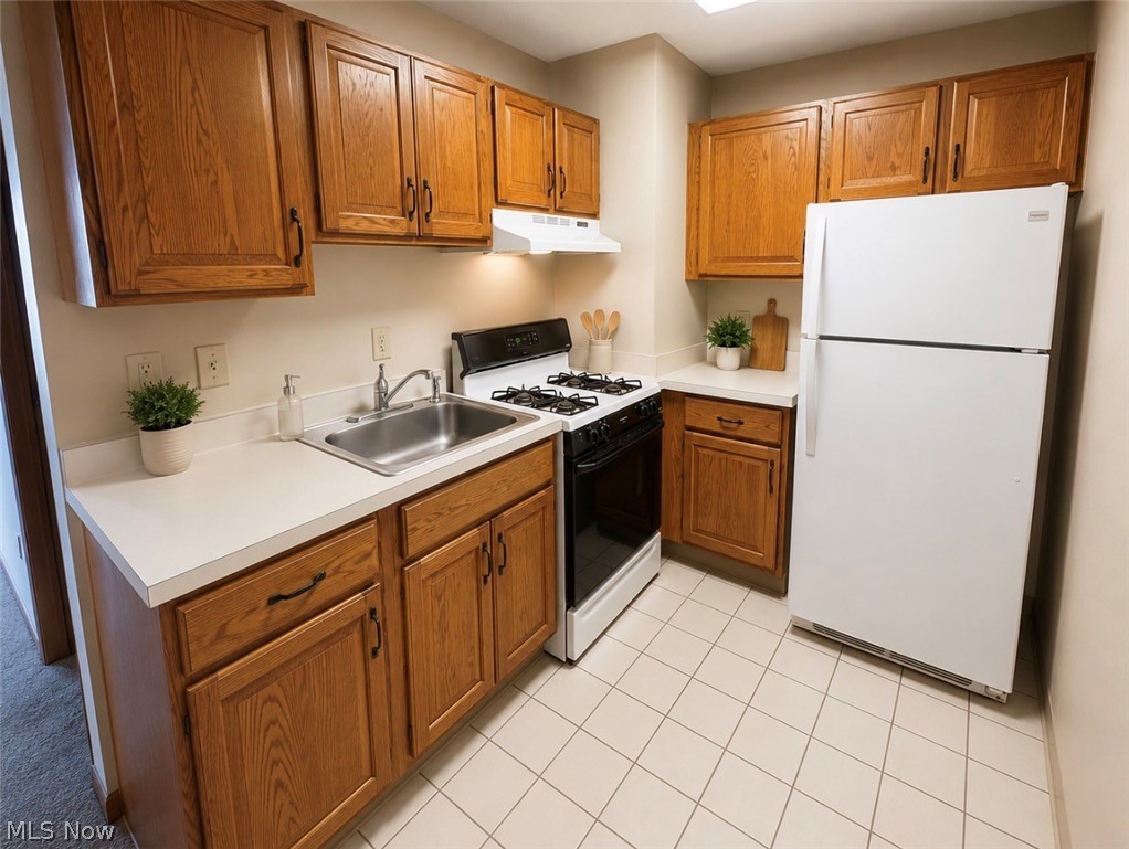 King Path Condo - Residential