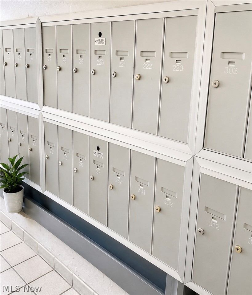 King Path Condo - Residential