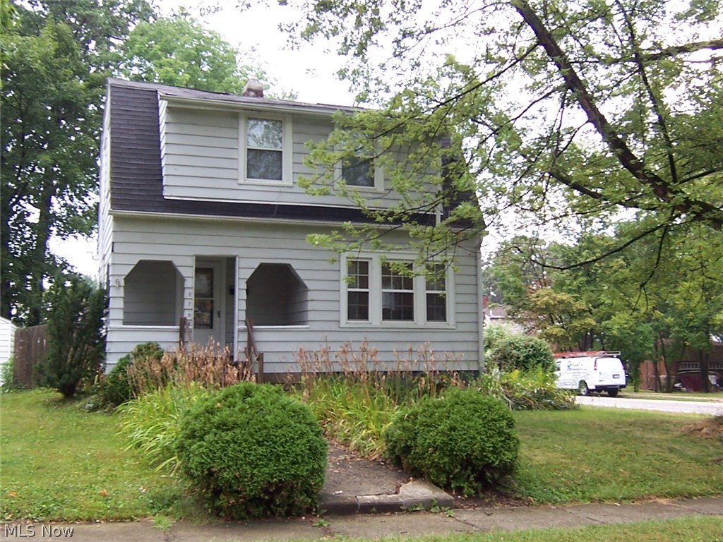 Updated Colonial. Open kitchen Cozy living at it's Best. Enjoy the newer Comfortable and Charming. Rear Deck with fenced in rear yard. Two car garage. 
Front porch, near parks, schools and walking to Portage Crossing.