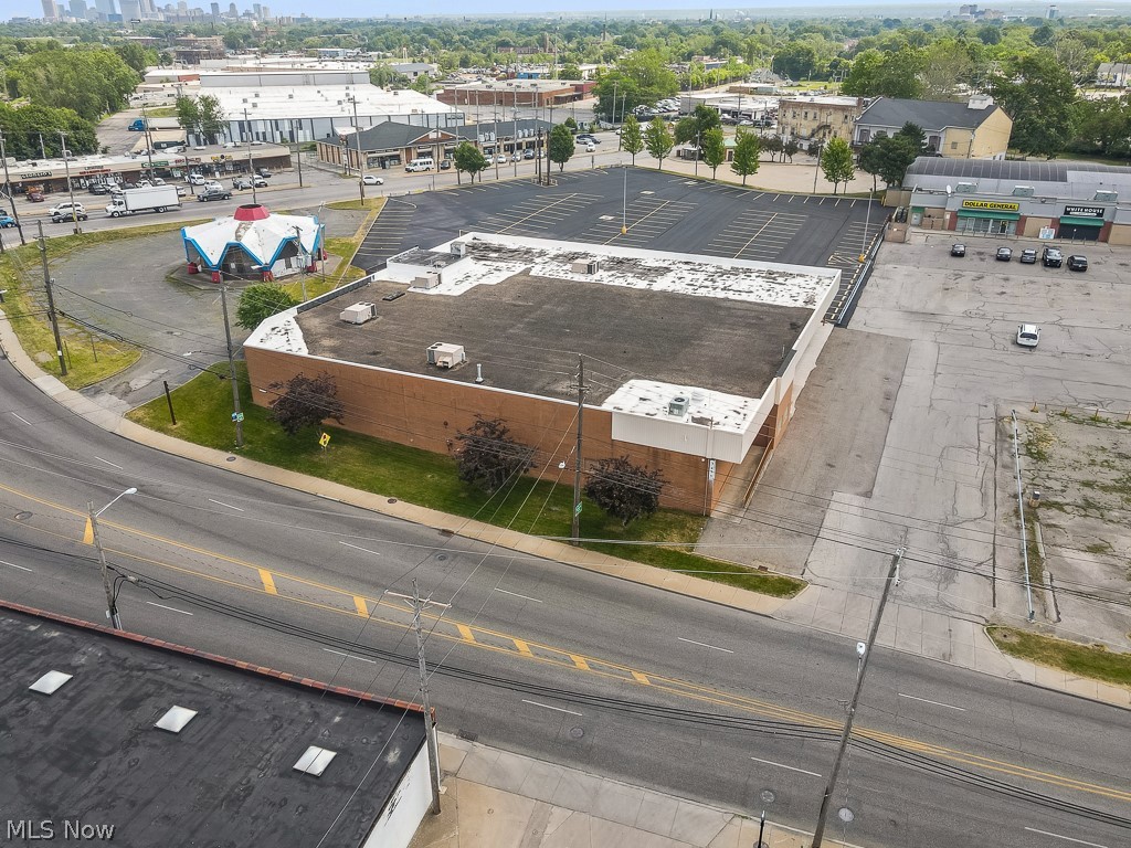 Denison - Commercial Sale