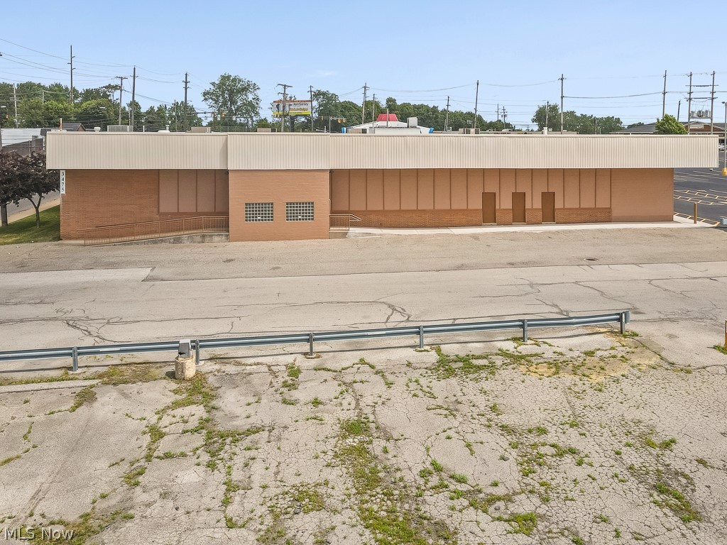 Denison - Commercial Sale