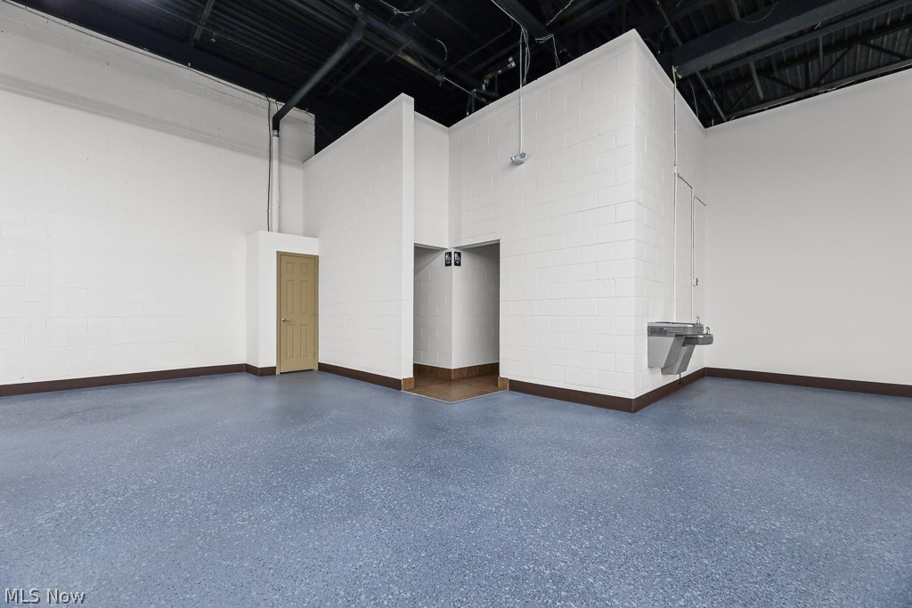 Denison - Commercial Sale