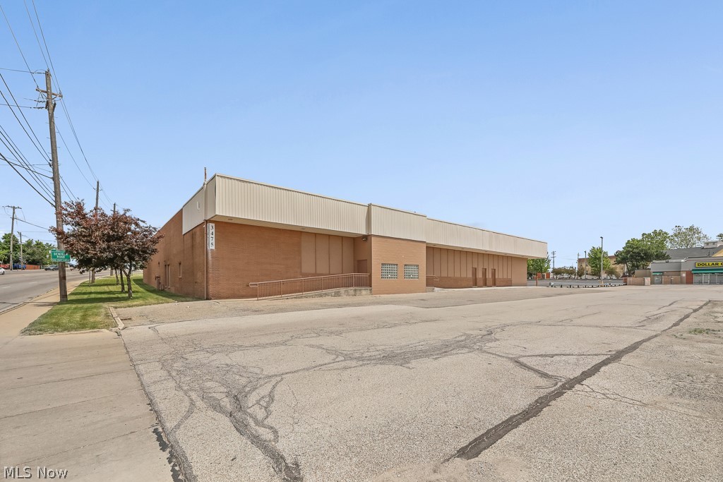 Denison - Commercial Sale