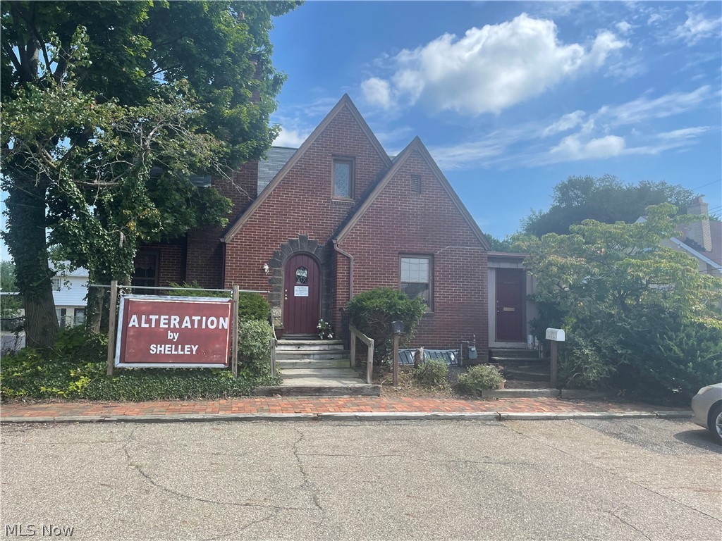 A high traffic and high profit producing 4 unit commercial building in Canton (Plain).  This building is perfect for an owner occupied business looking to cover costs.  3 units are currently producing income, with one tenant being there 40 years, and another over 25 years.  Also a good investment property with a current cap rate over 8% with much much higher possibilities.