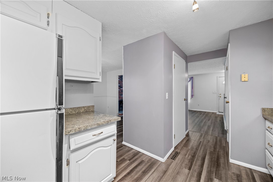 Six Oaks Condo - Residential