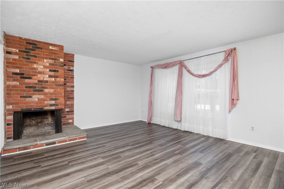 Six Oaks Condo - Residential