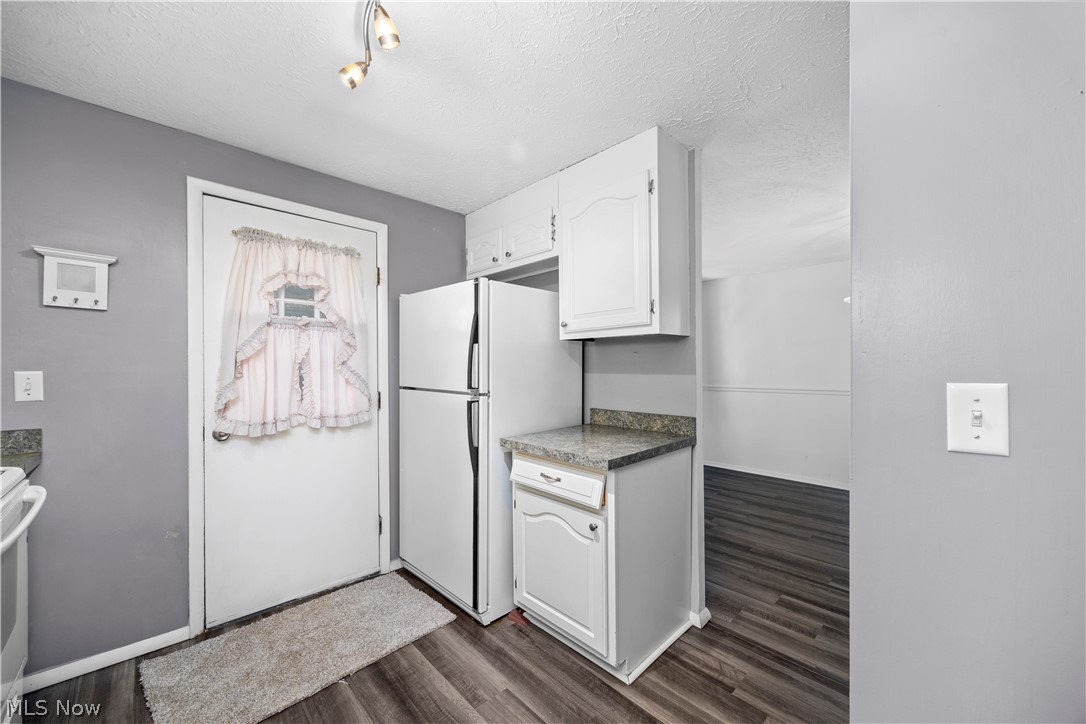 Six Oaks Condo - Residential