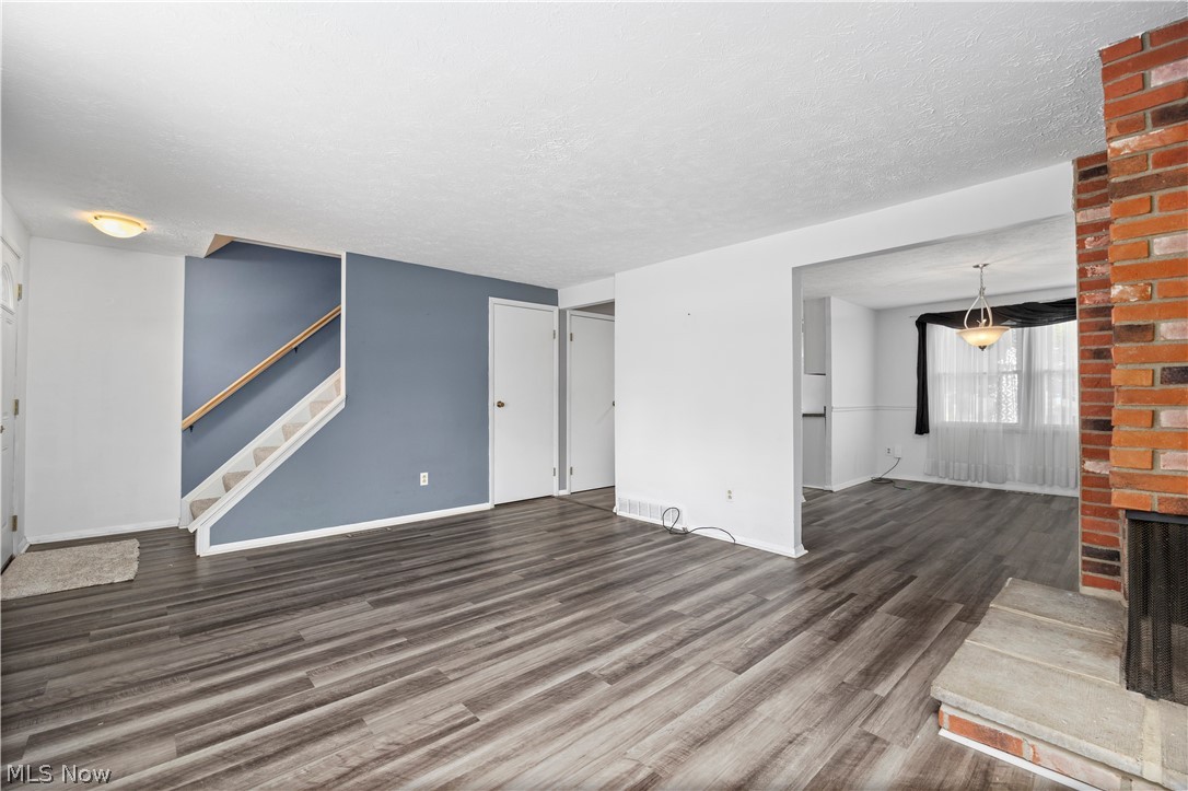 Six Oaks Condo - Residential