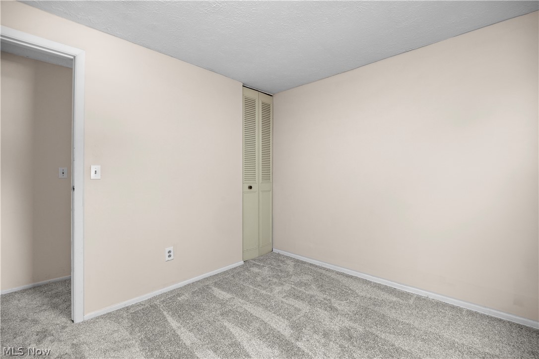 Six Oaks Condo - Residential