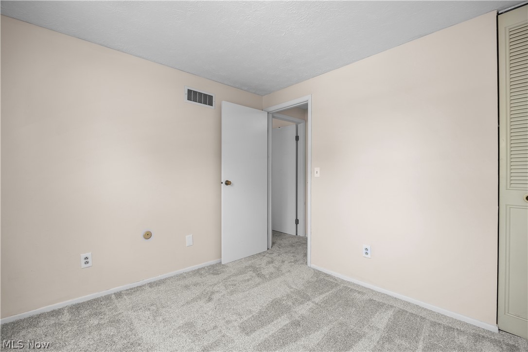 Six Oaks Condo - Residential