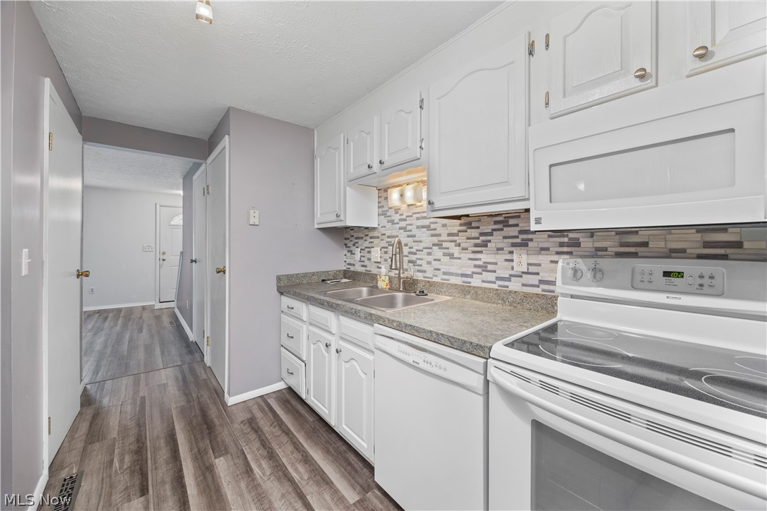 Six Oaks Condo - Residential