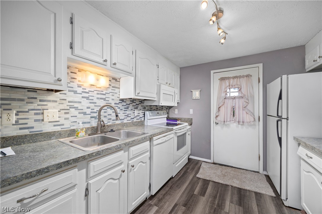 Six Oaks Condo - Residential