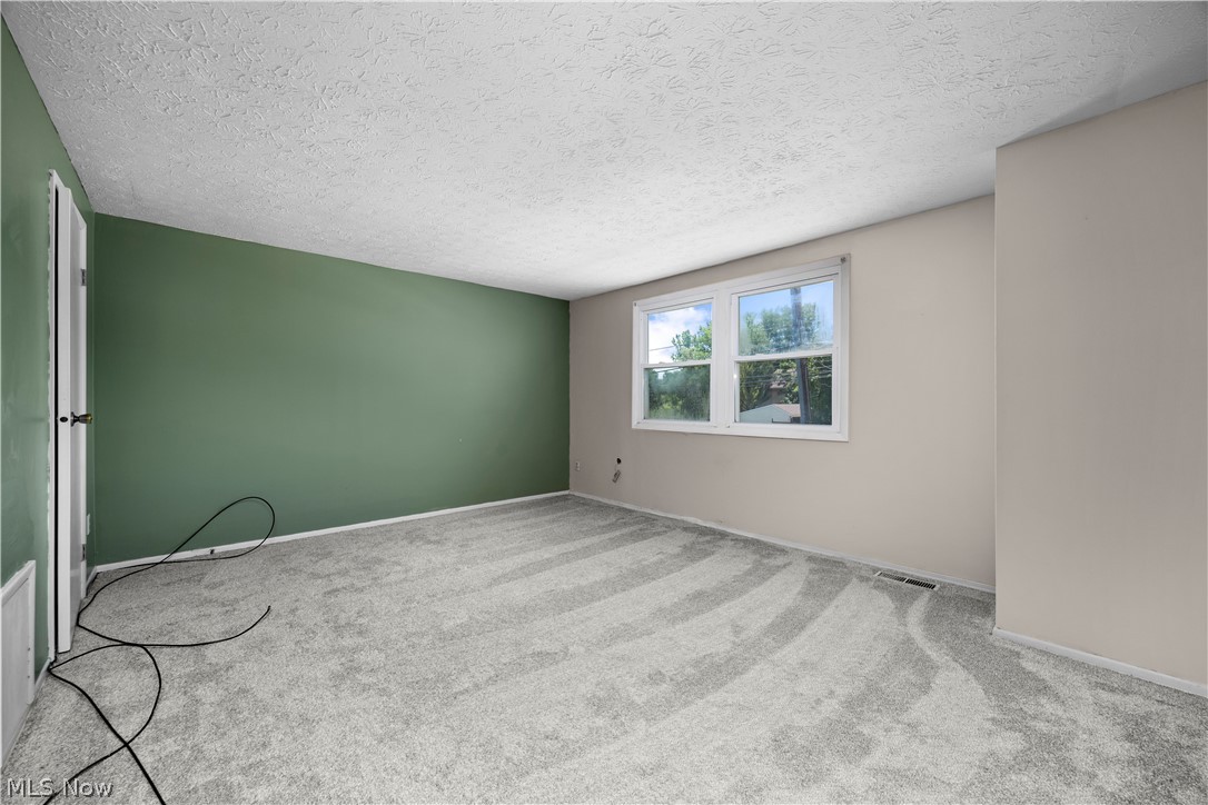 Six Oaks Condo - Residential