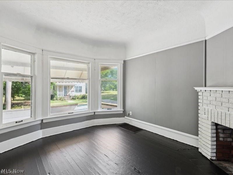 Curtiss Ambler & Johnsons - Residential