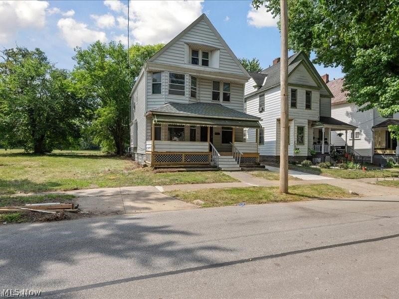 Welcome to this classic Cleveland colonial with a modern glow-up and enough space to lose your keys and find
them again! Featuring 6 bedrooms and 1 bathroom, this home is perfect for anyone who believes there’s no such thing as
too much room. Enjoy the benefits of brand new windows throughout, letting in loads of natural light while keeping Ohio’s
famous “four seasons in one week” comfortably outside. The timeless colonial layout delivers charm, functionality, and
plenty of wall space for art, photos, or your growing collection of trinkets. Located in the 44018 area of Cleveland, Ohio,
this property is tenant occupied and receiving $1,700 per month, making it a great opportunity for investors who
appreciate occupancy. Please do not disturb the tenants and allow them to continue enjoying the home while you enjoy
the idea of owning it. Solid updates, classic style, and a location that proves Cleveland really does rock!