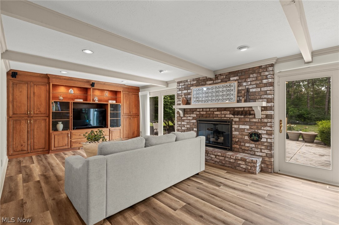 Siegler & Sons Beachwood Cou - Residential