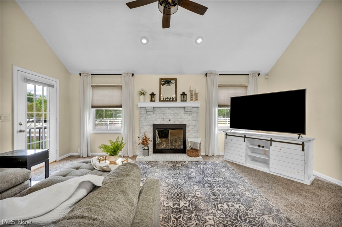 Macintosh Farms Condo 03 - Residential