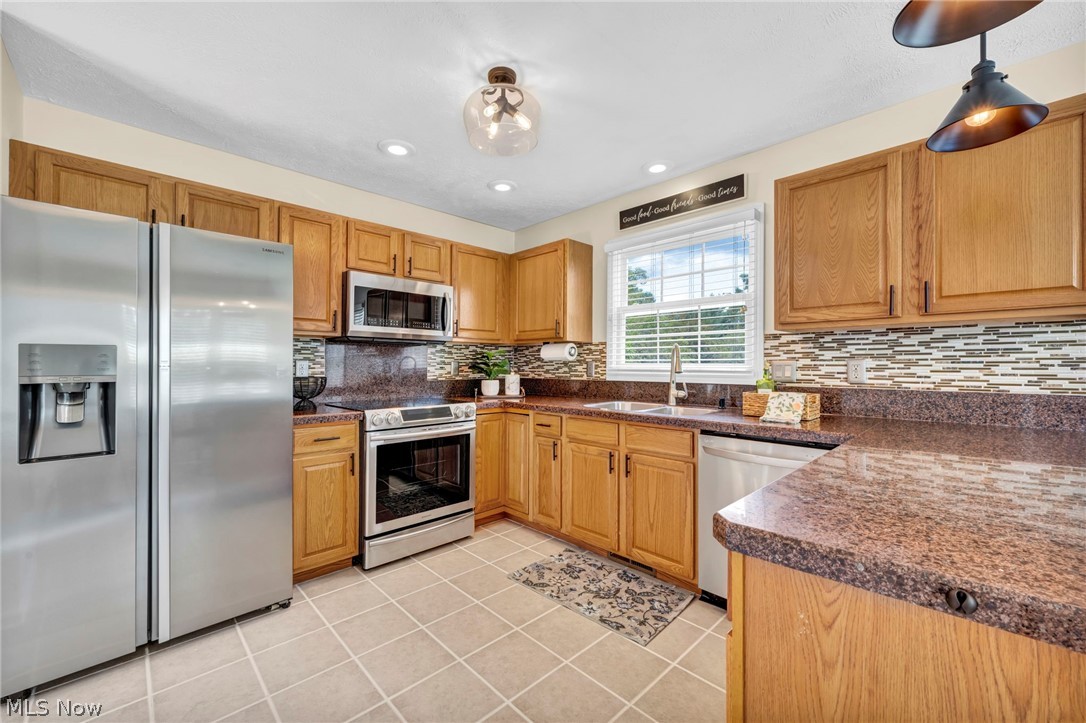 Macintosh Farms Condo 03 - Residential