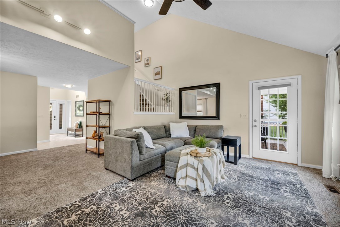 Macintosh Farms Condo 03 - Residential