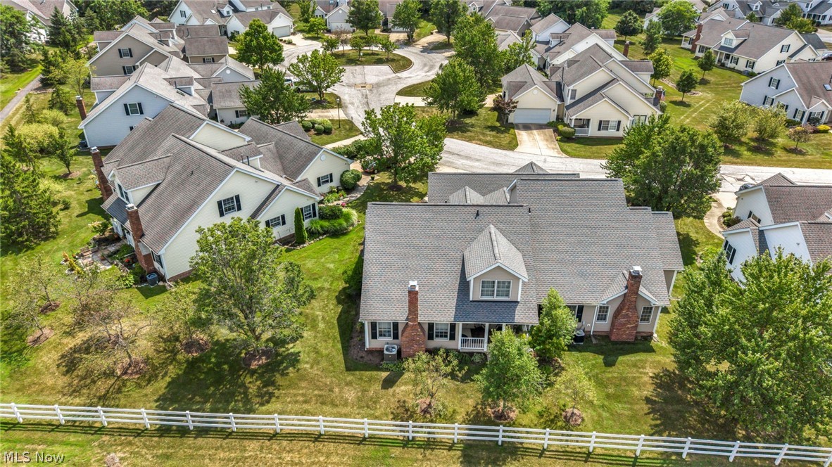 Macintosh Farms Condo 03 - Residential