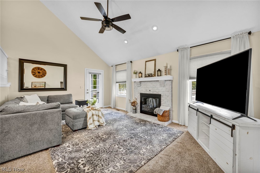 Macintosh Farms Condo 03 - Residential