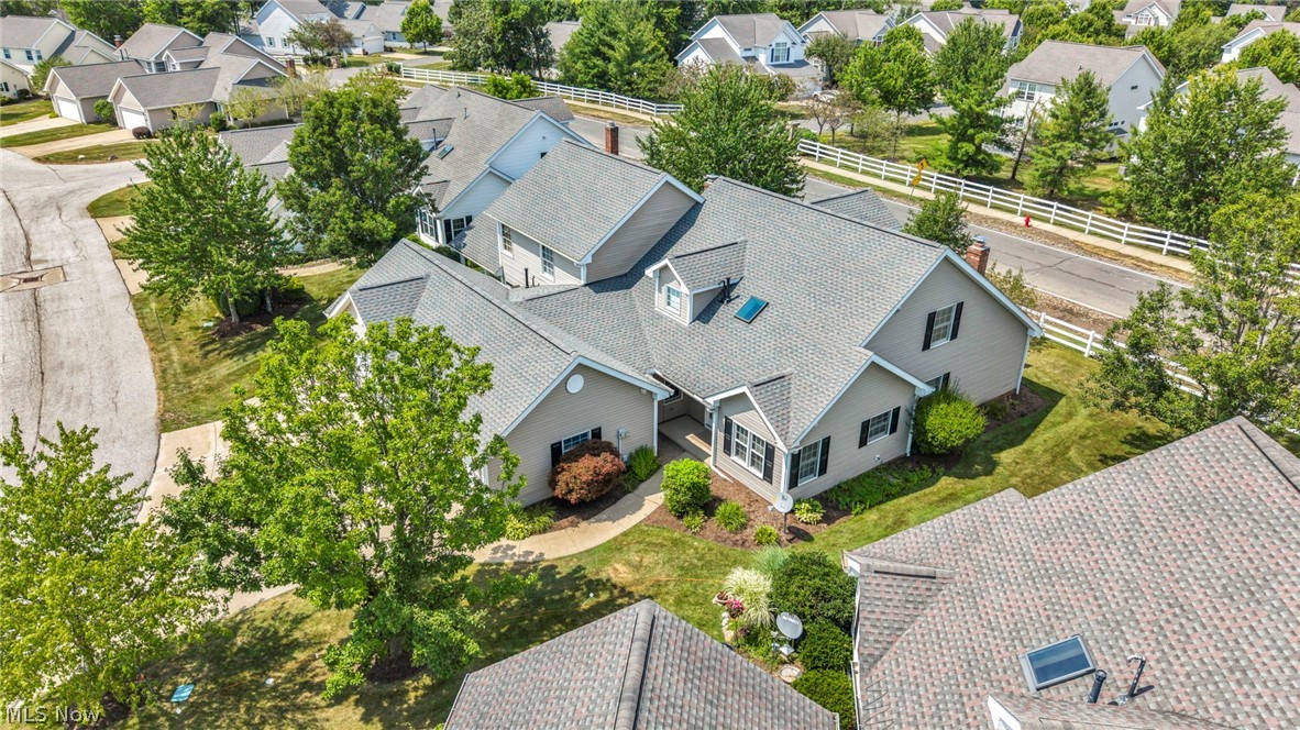 Macintosh Farms Condo 03 - Residential