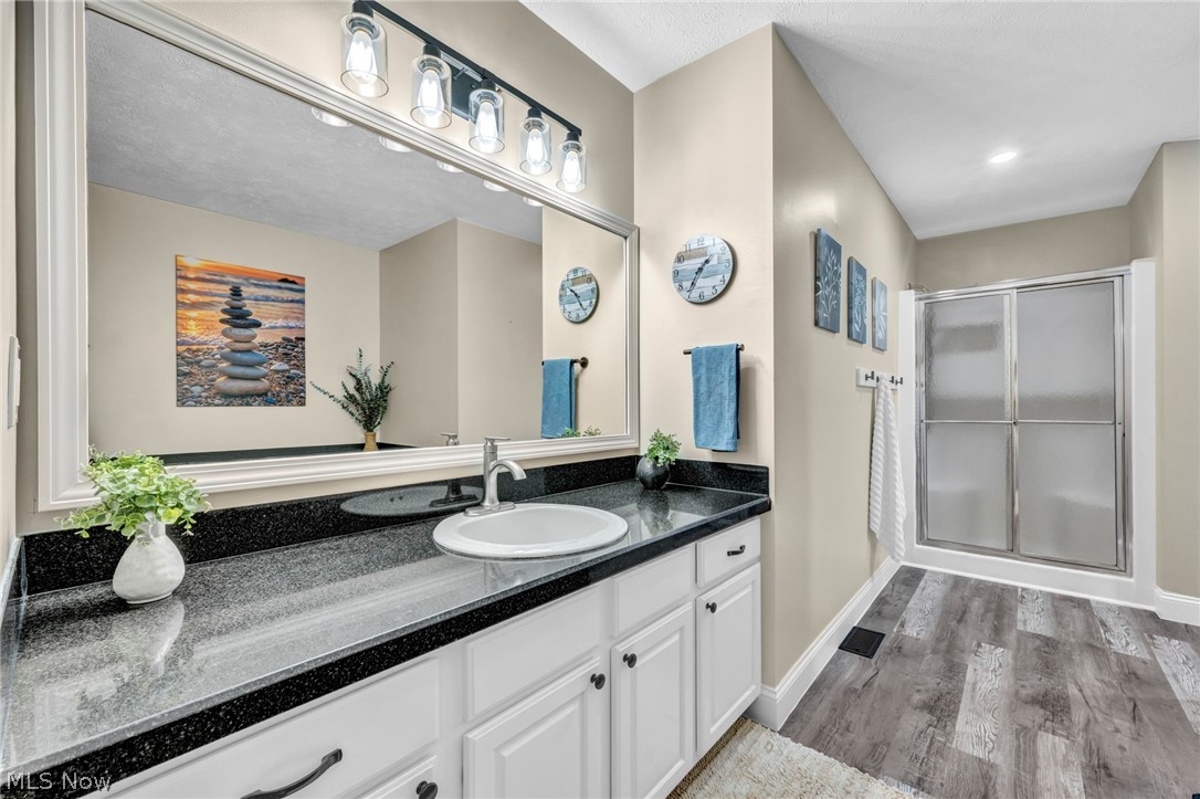 Macintosh Farms Condo 03 - Residential