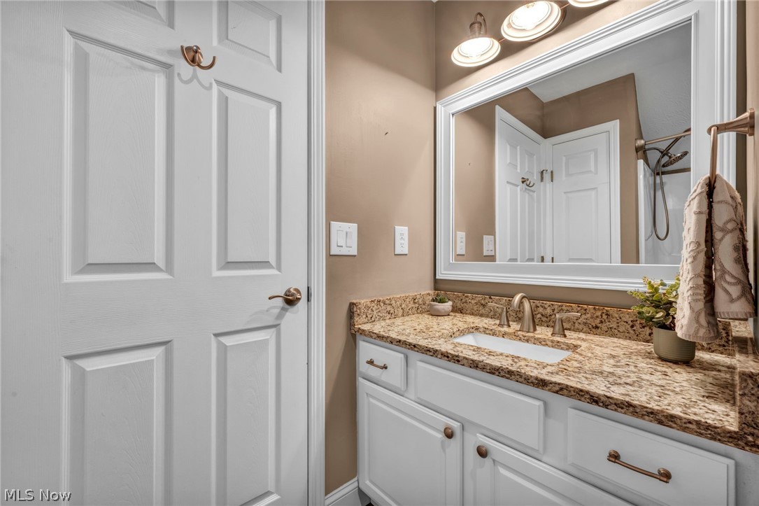Macintosh Farms Condo 03 - Residential