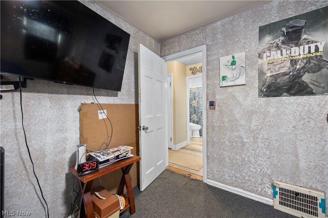 Elworthy-Helwick Cos Melvern - Residential