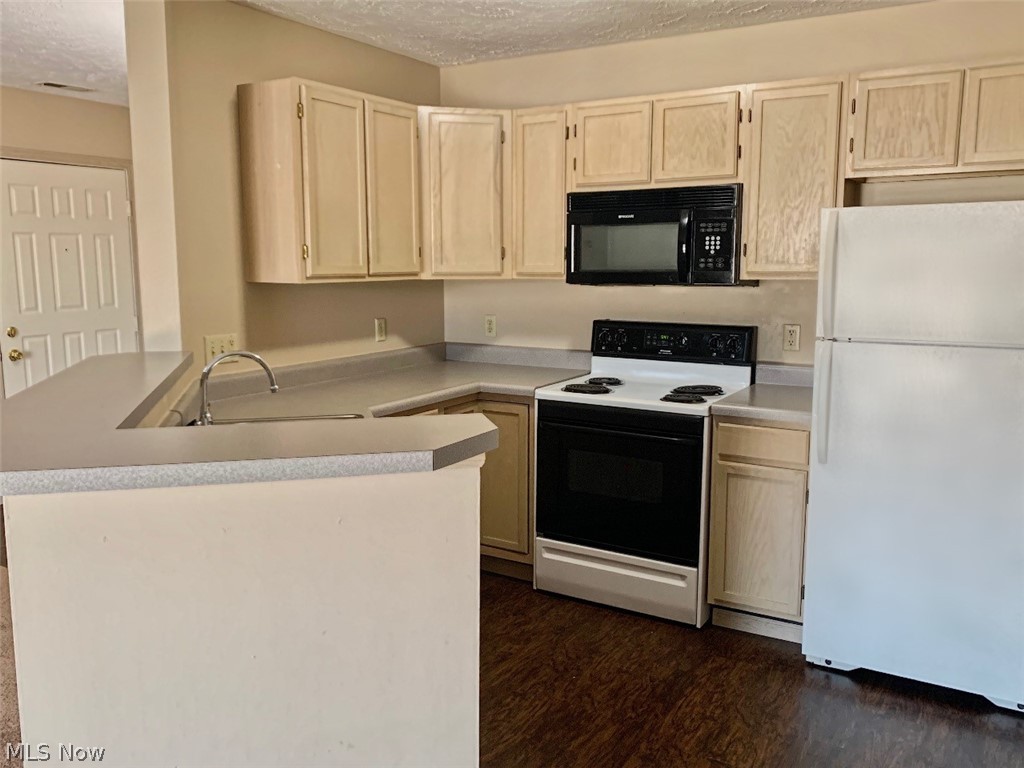 Brookledge Commons Condo - Residential Lease