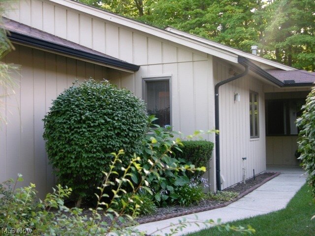 Detached Ranch Condo home in desirable Co-Moor Valley is available!
The condo offers a spacious master bedroom with generous closet space, master bath and dressing area.  There are 2 additional bedrooms offering the option to use the 3rd as a den or TV room.  In addition, enjoy a 2nd full bath!  Entertain in the very large living room which includes gas log fireplace and built-in bookcases, formal dining room with access to a private patio, eat in kitchen, pantry and laundry room.  The condo has a newer roof, furnace and garage door.  The interior has been recently painted.  It is move in ready!
Annual HOA fee of $175.00 is optional, if you would like to join the pool in the neighboring development.
"Other" under The Co Moor Valley Association Maintenance fee includes exterior painting of the condo.  Trash pick up is done through City of Strongsville.