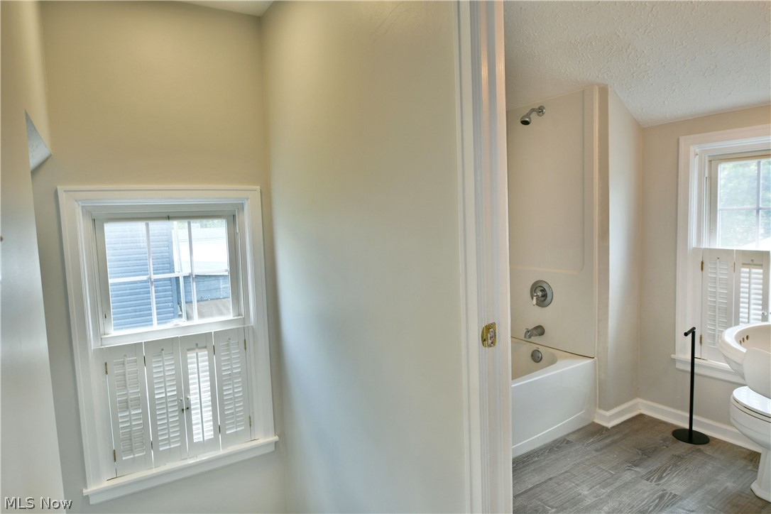 Woodcrest 02 - Residential
