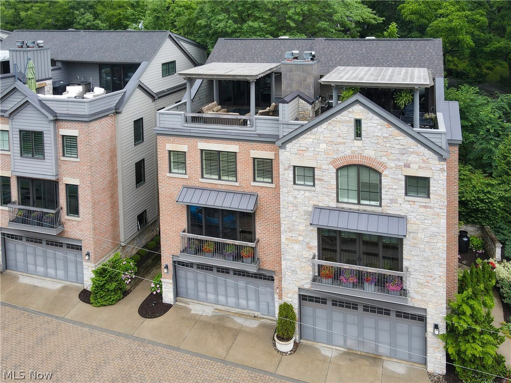 River Walk - Residential Lease